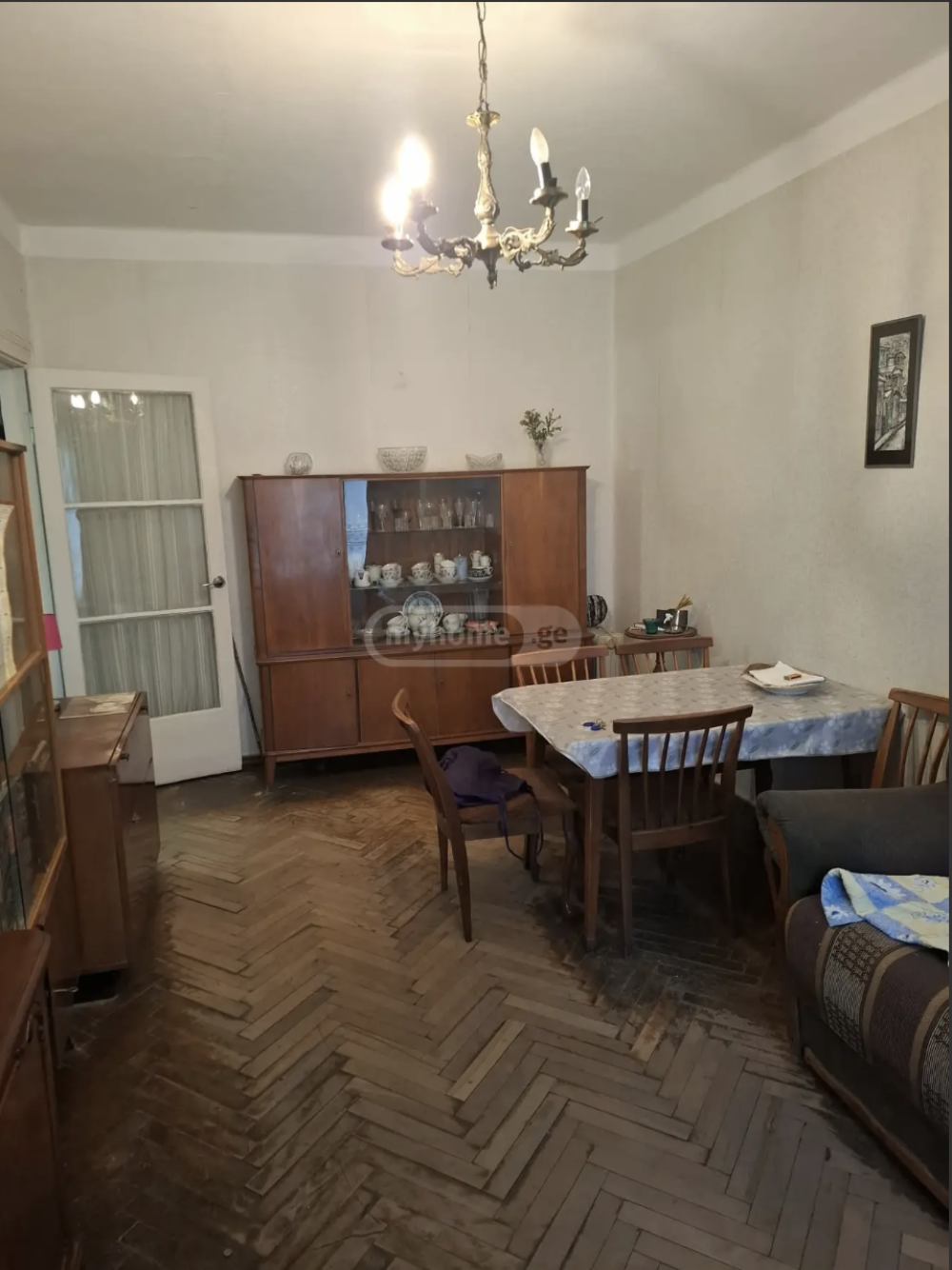 იყიდება 1 ოთახიანი ბინა საბურთალოზე